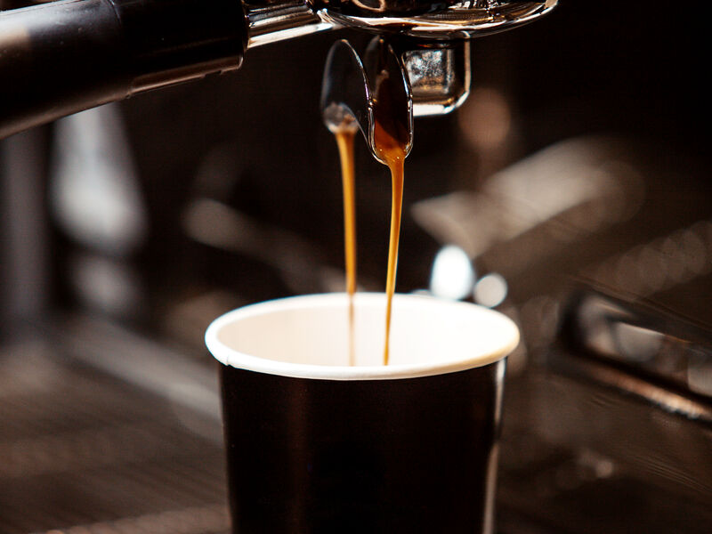 Espresso machine pour